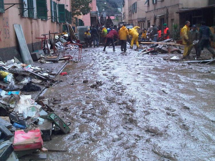 11-11-07 alluvione Genova