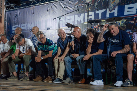 B79B9144-7243-4BDA-B9DB-46000C5A572C